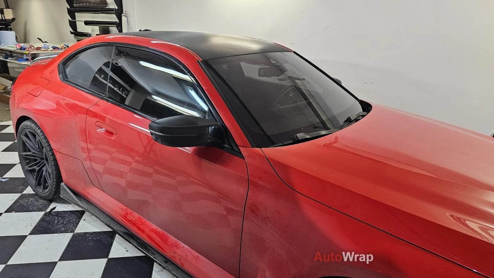 BMW M2 z dachem z folii carbon